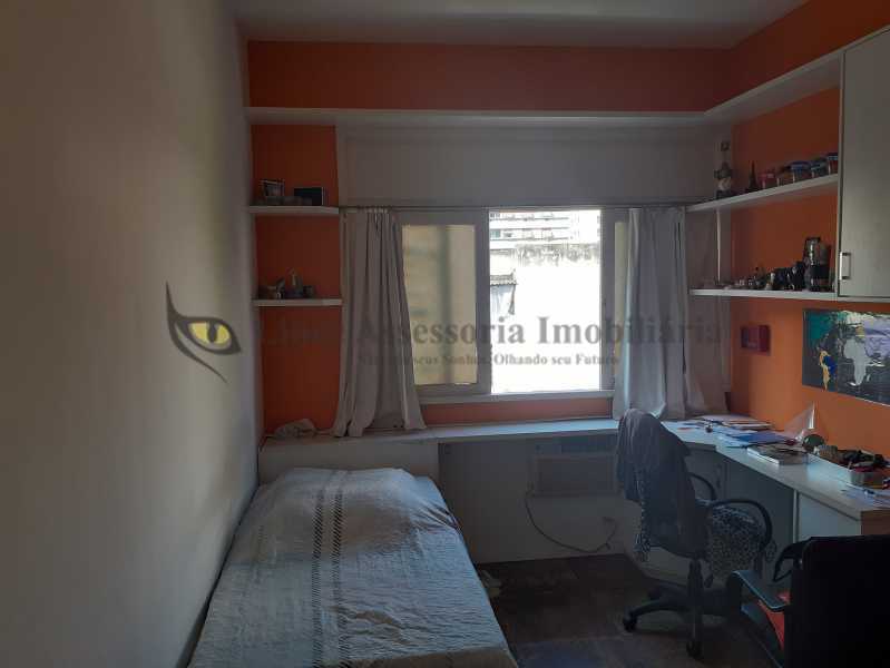 Apartamento à venda com 3 quartos, 100m² - Foto 11