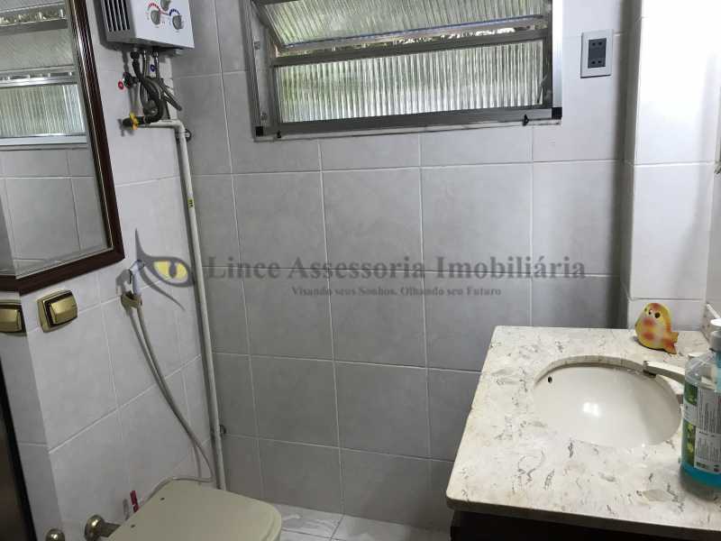 Apartamento à venda com 2 quartos, 70m² - Foto 10