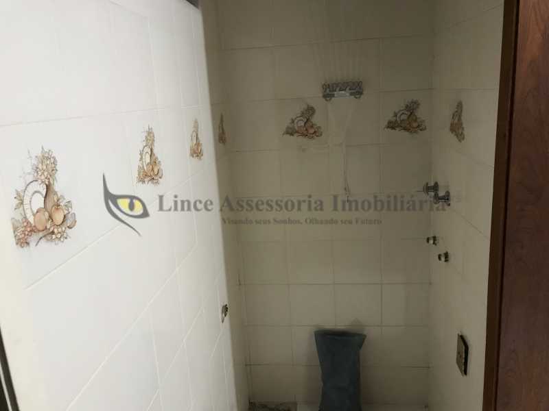 Apartamento à venda com 2 quartos, 70m² - Foto 26