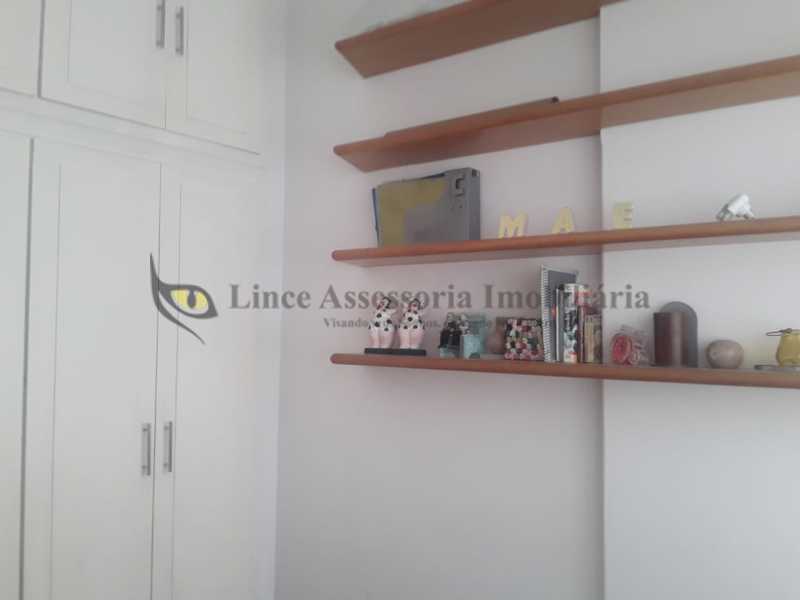 Apartamento à venda com 3 quartos, 124m² - Foto 18