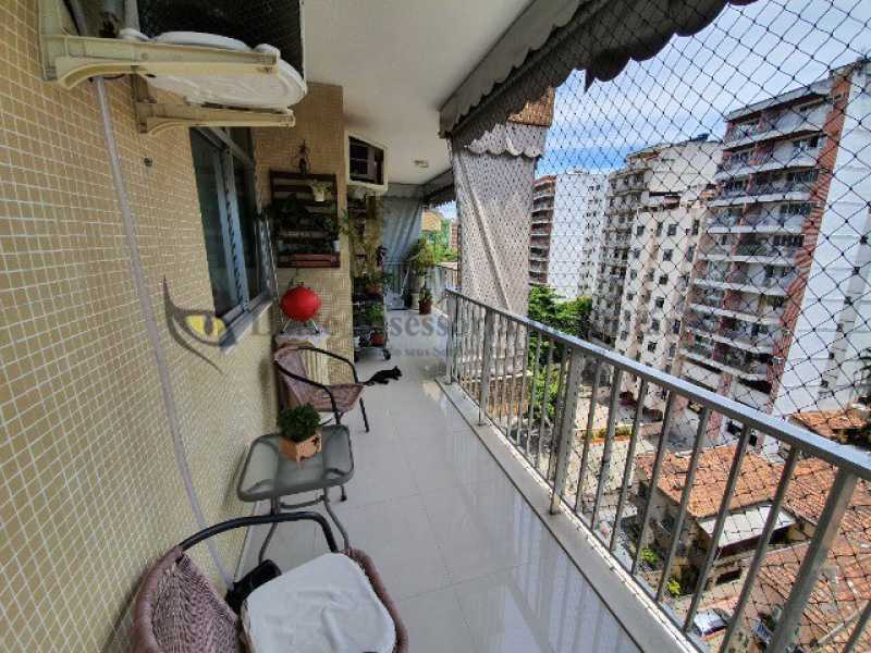 Apartamento à venda com 3 quartos, 123m² - Foto 1