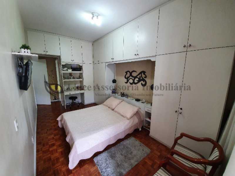 Apartamento à venda com 3 quartos, 123m² - Foto 5