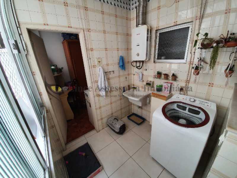 Apartamento à venda com 3 quartos, 123m² - Foto 17