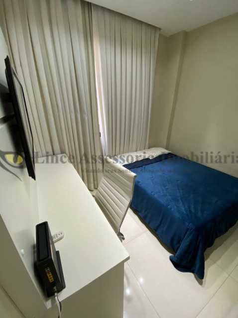 Apartamento à venda com 3 quartos, 70m² - Foto 13