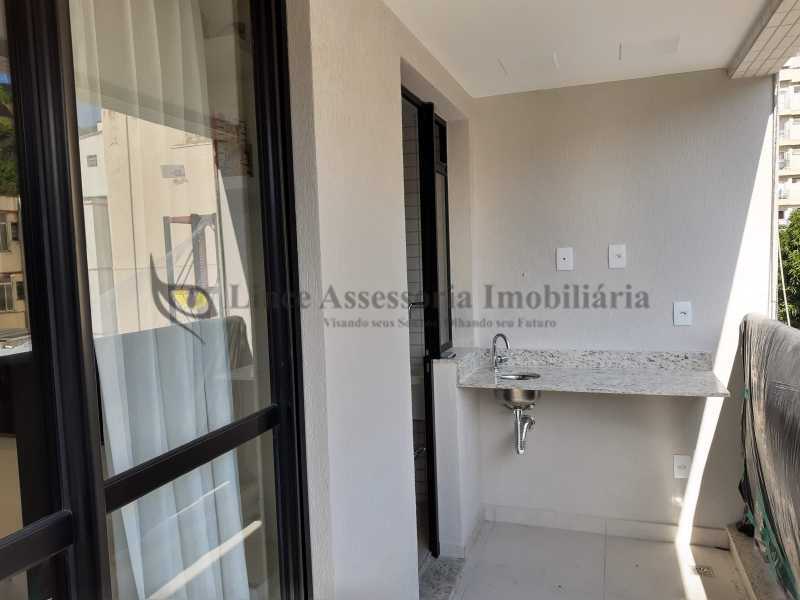 Apartamento à venda com 3 quartos, 75m² - Foto 5