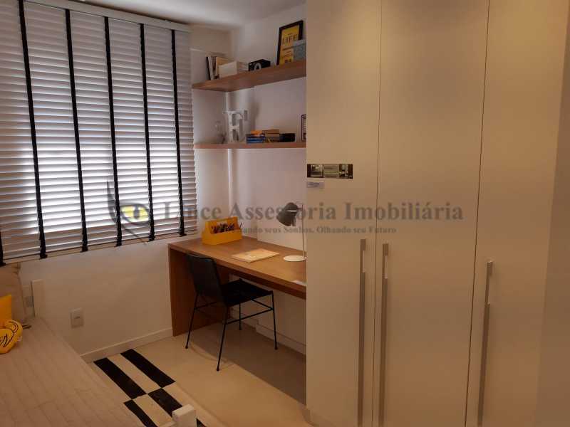 Apartamento à venda com 3 quartos, 75m² - Foto 8