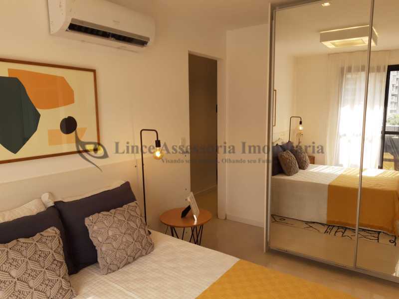 Apartamento à venda com 3 quartos, 75m² - Foto 9