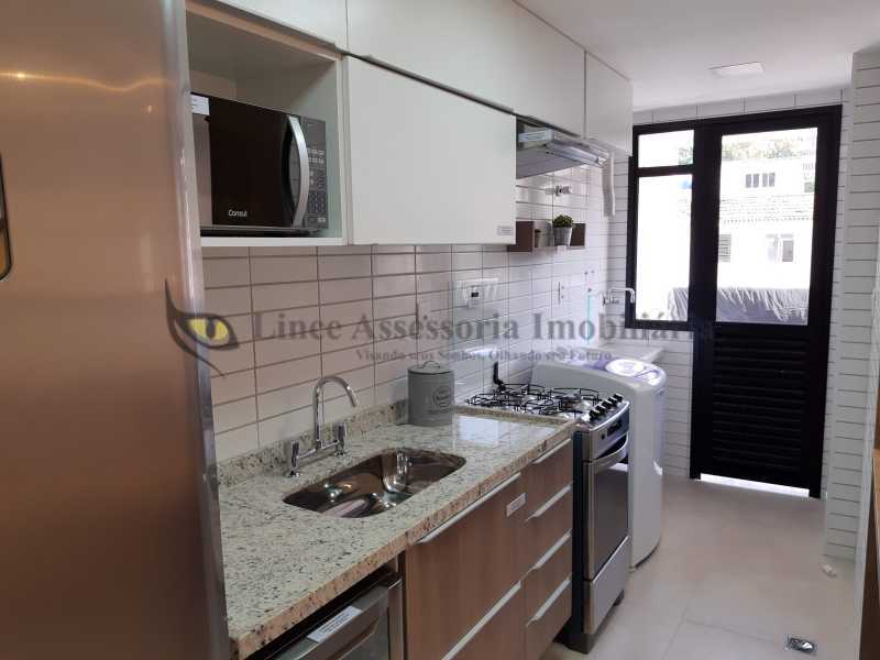 Apartamento à venda com 3 quartos, 75m² - Foto 17