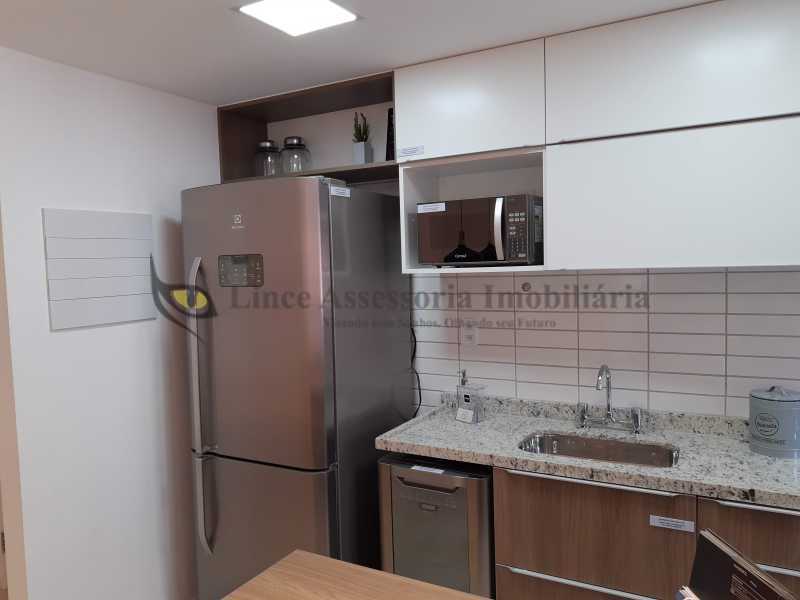 Apartamento à venda com 3 quartos, 75m² - Foto 18