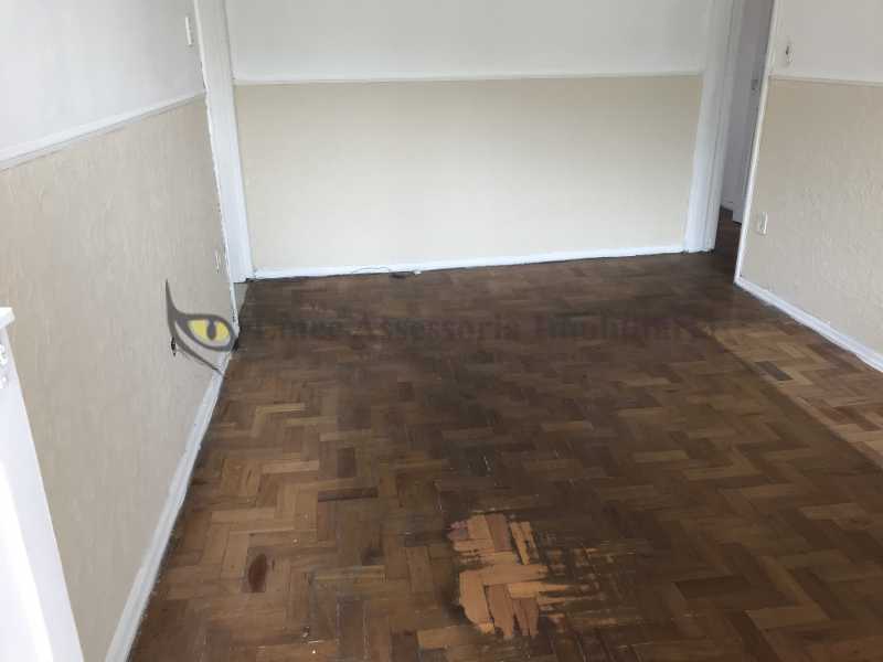 Apartamento à venda com 2 quartos, 72m² - Foto 3