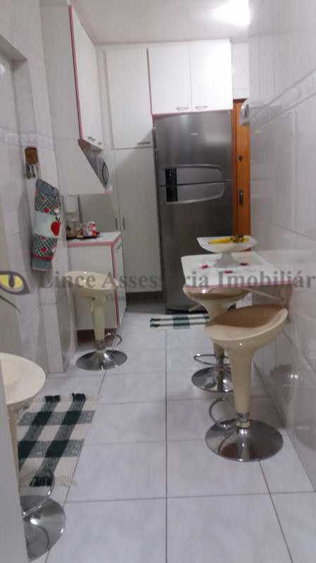 Apartamento à venda com 2 quartos, 61m² - Foto 7