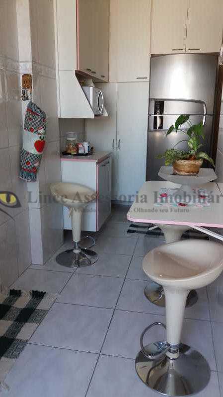 Apartamento à venda com 2 quartos, 61m² - Foto 8