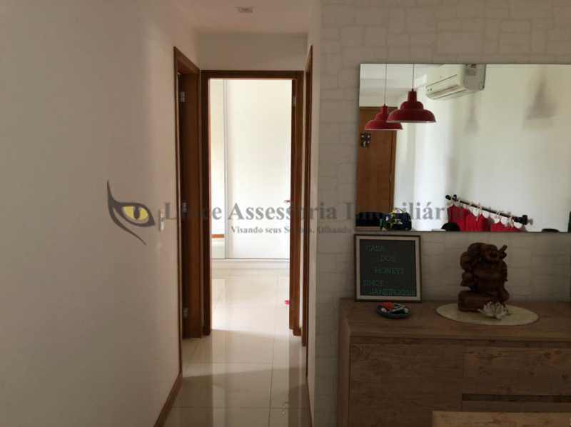 Apartamento à venda com 2 quartos, 73m² - Foto 4