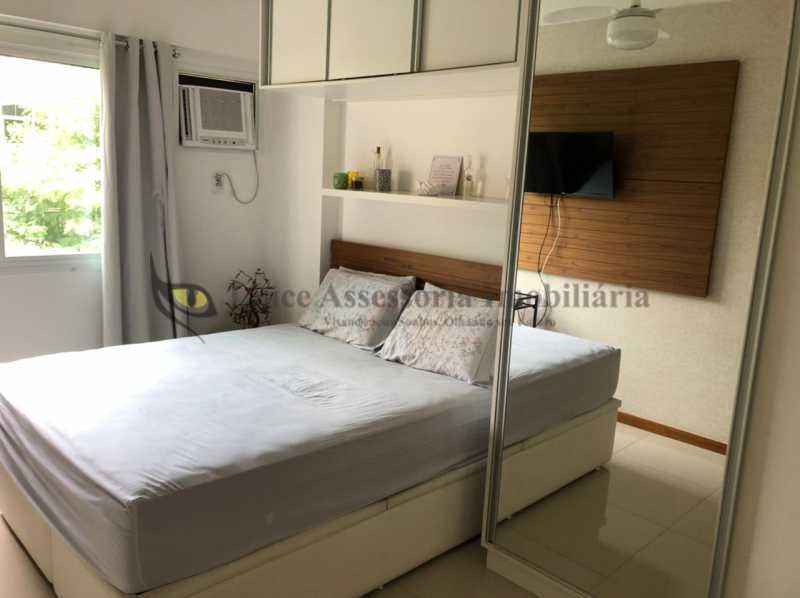 Apartamento à venda com 2 quartos, 73m² - Foto 8