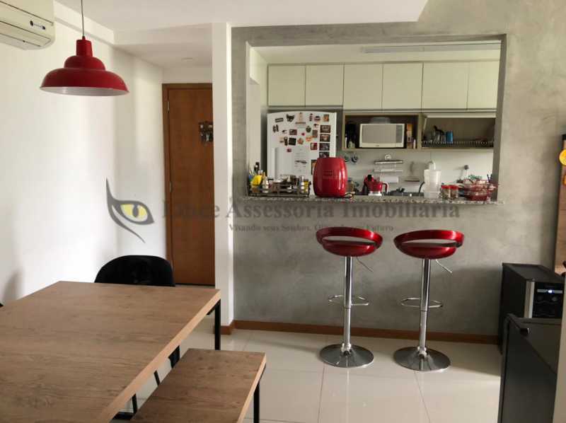 Apartamento à venda com 2 quartos, 73m² - Foto 5