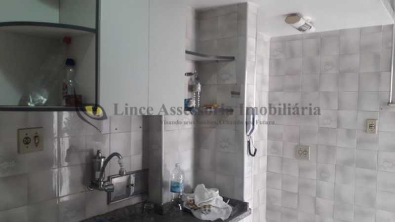 Apartamento à venda com 2 quartos, 63m² - Foto 18