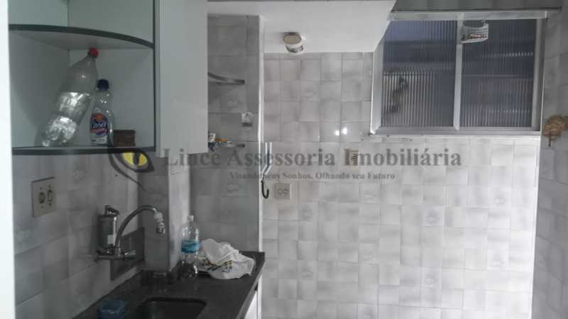 Apartamento à venda com 2 quartos, 63m² - Foto 17