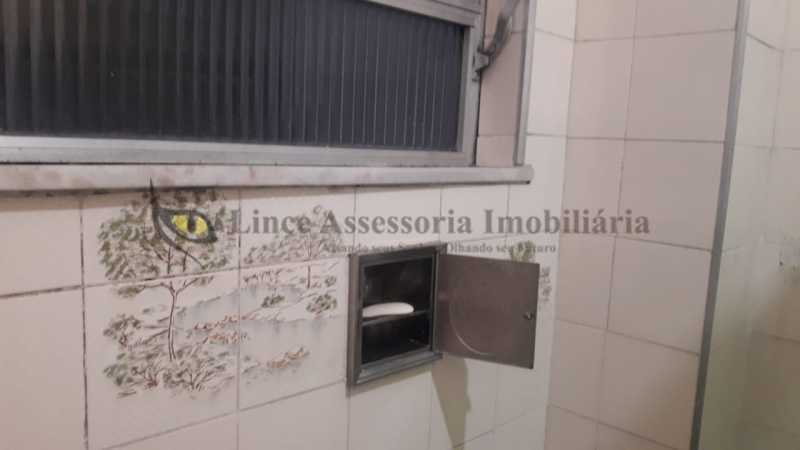 Apartamento à venda com 2 quartos, 63m² - Foto 24