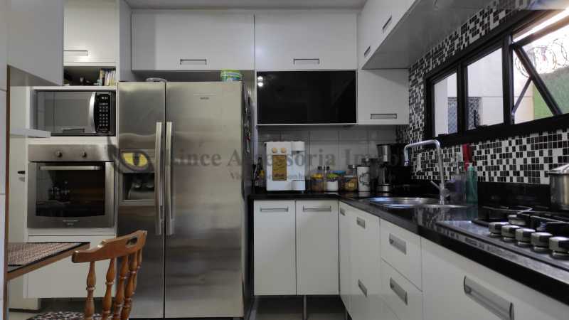 Apartamento à venda com 3 quartos, 120m² - Foto 19