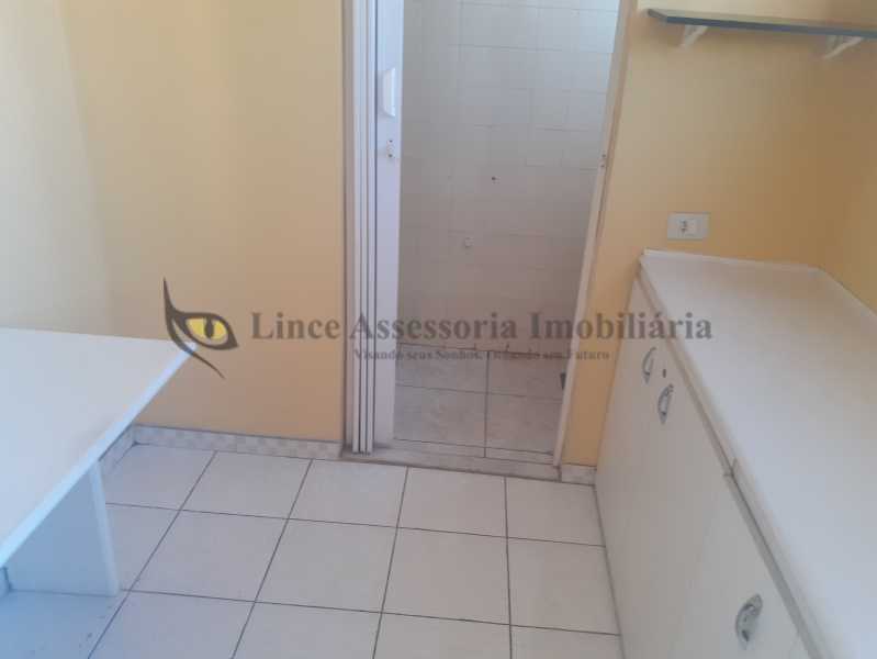 Apartamento à venda com 2 quartos, 82m² - Foto 21