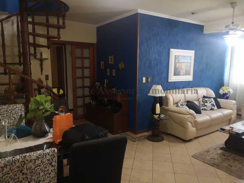 Cobertura à venda com 3 quartos, 160m² - Foto 1