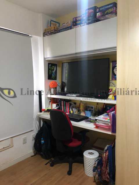 Apartamento à venda com 2 quartos, 63m² - Foto 9