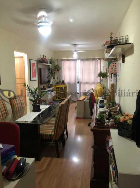 Apartamento à venda com 2 quartos, 63m² - Foto 12