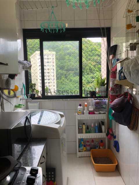 Apartamento à venda com 2 quartos, 63m² - Foto 17