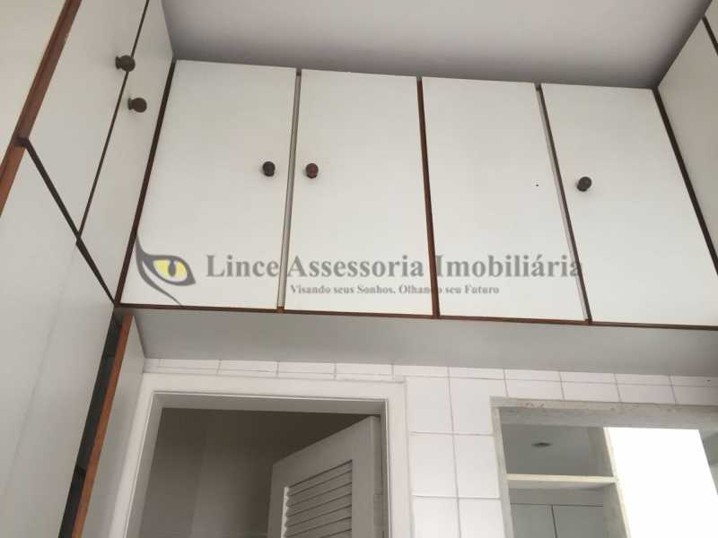 Apartamento à venda com 2 quartos, 80m² - Foto 22