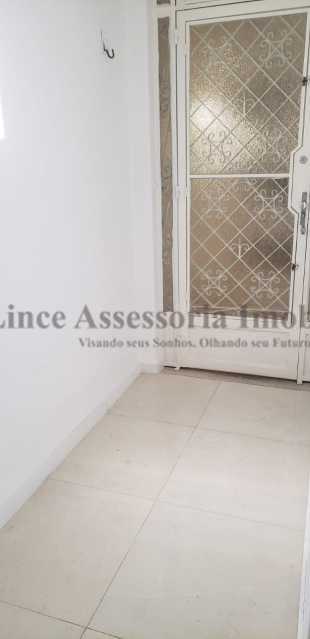 Apartamento à venda com 1 quarto, 45m² - Foto 8