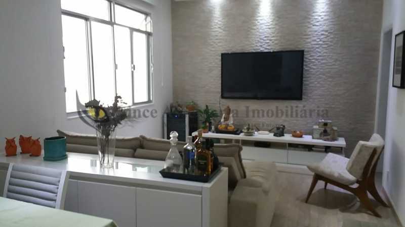 Apartamento à venda com 2 quartos, 90m² - Foto 2