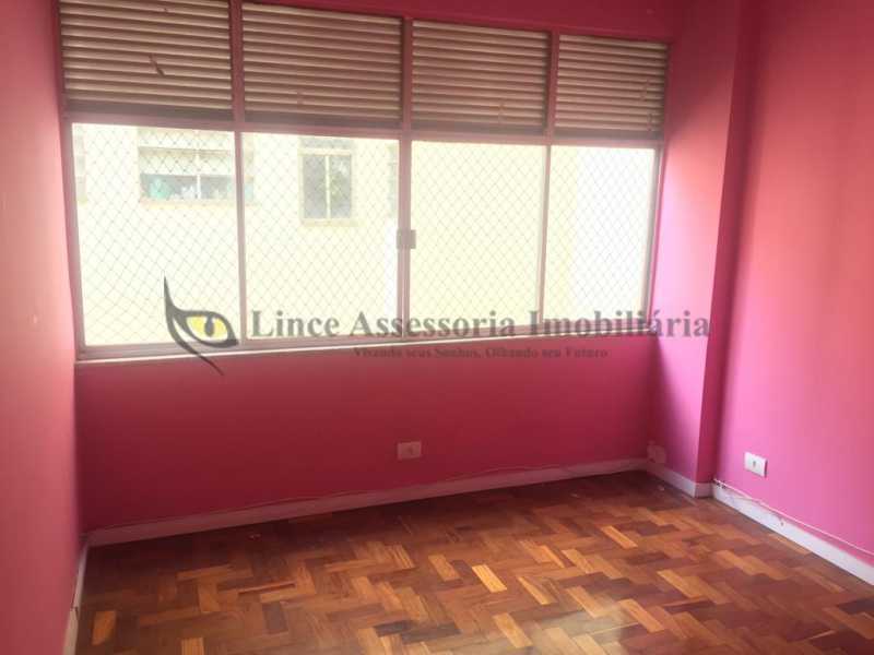 Apartamento à venda com 2 quartos, 60m² - Foto 8