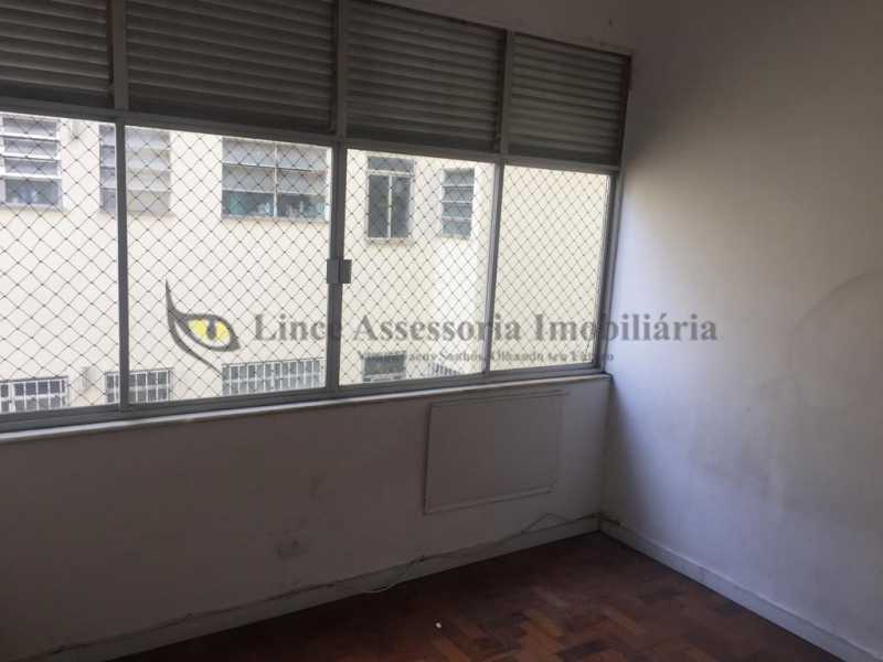 Apartamento à venda com 2 quartos, 60m² - Foto 18