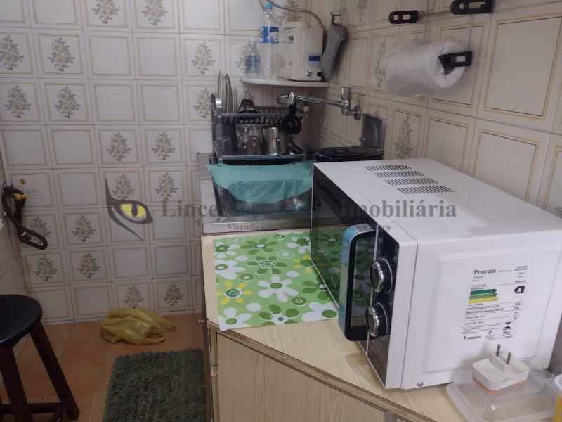 Apartamento à venda com 1 quarto, 40m² - Foto 18