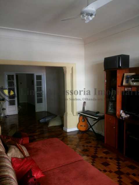 Apartamento à venda com 3 quartos, 164m² - Foto 4