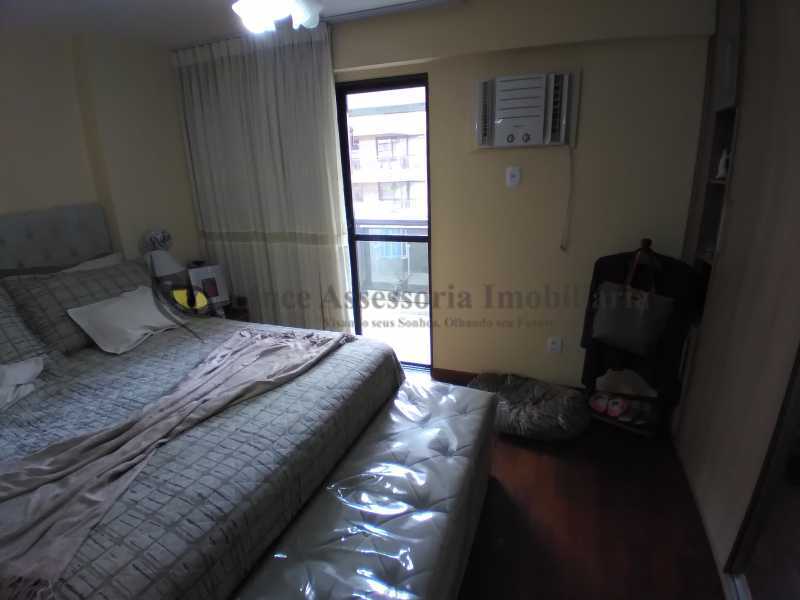 Apartamento à venda com 4 quartos, 157m² - Foto 10