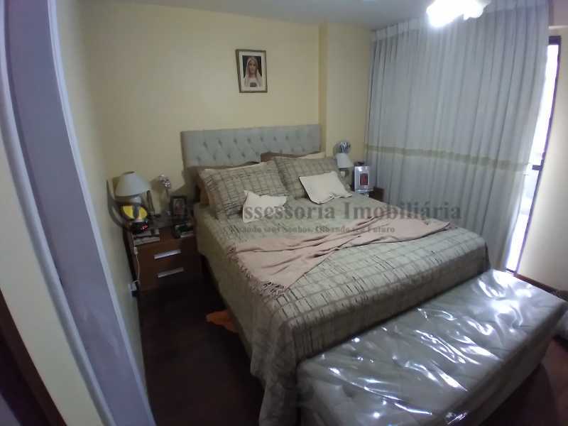 Apartamento à venda com 4 quartos, 157m² - Foto 12