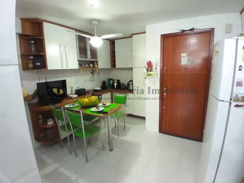 Apartamento à venda com 4 quartos, 157m² - Foto 20