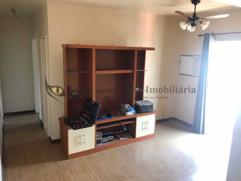 Apartamento à venda com 2 quartos, 62m² - Foto 3