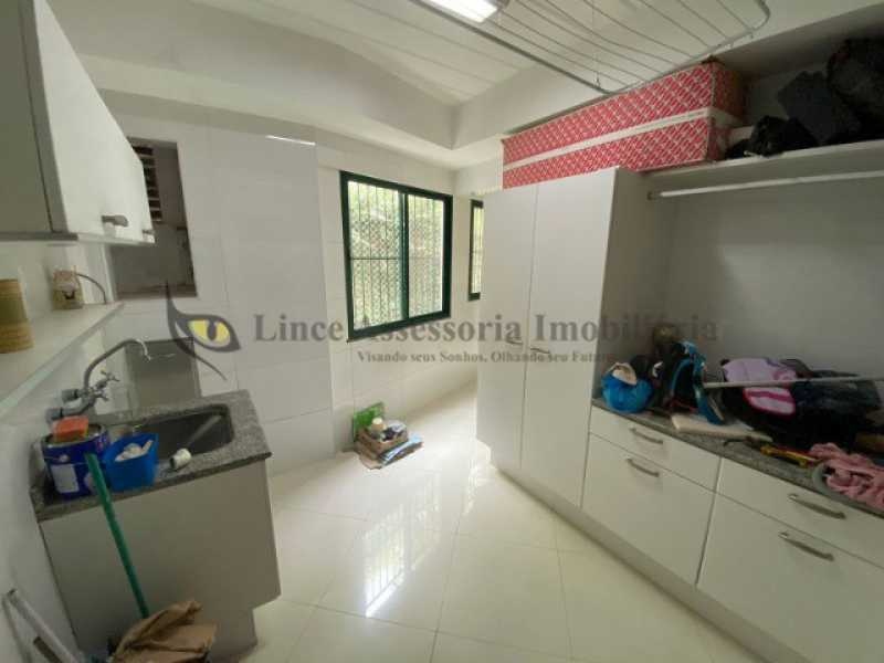 Apartamento à venda com 4 quartos, 245m² - Foto 22