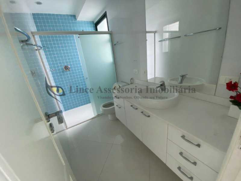 Apartamento à venda com 4 quartos, 245m² - Foto 19