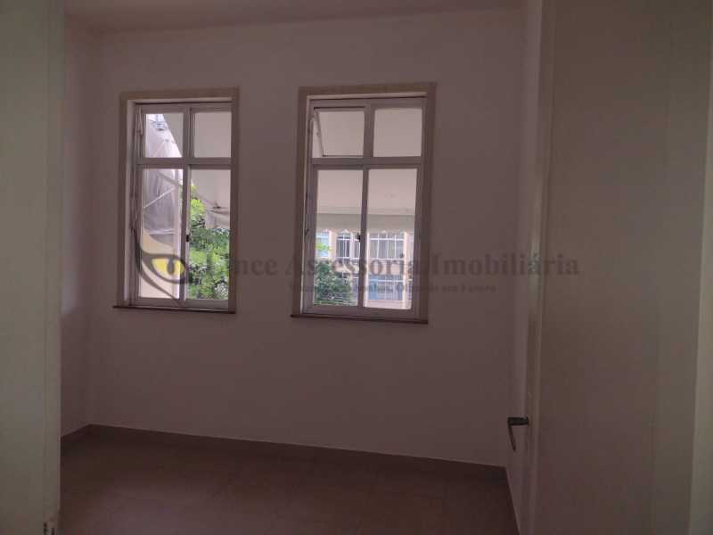 Apartamento à venda com 2 quartos, 52m² - Foto 11