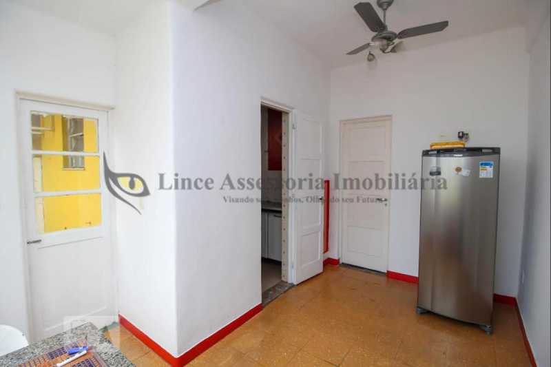 Apartamento à venda com 5 quartos, 170m² - Foto 24