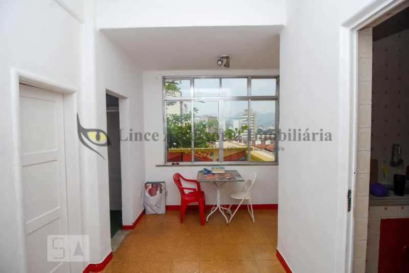 Apartamento à venda com 5 quartos, 170m² - Foto 25