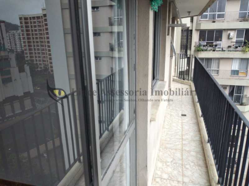 Apartamento à venda com 2 quartos, 86m² - Foto 4