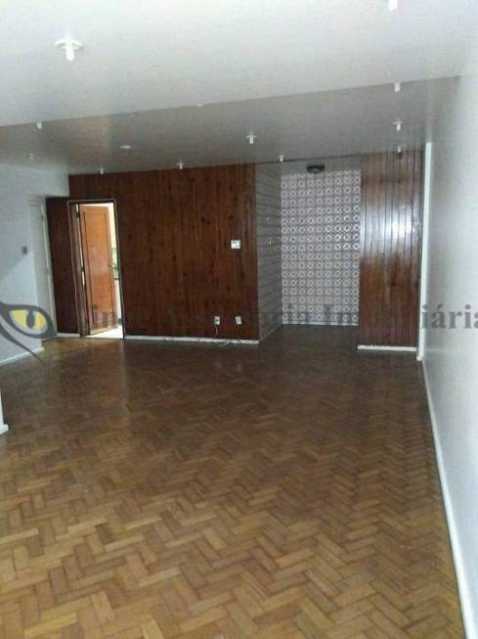 Apartamento à venda com 3 quartos, 136m² - Foto 4