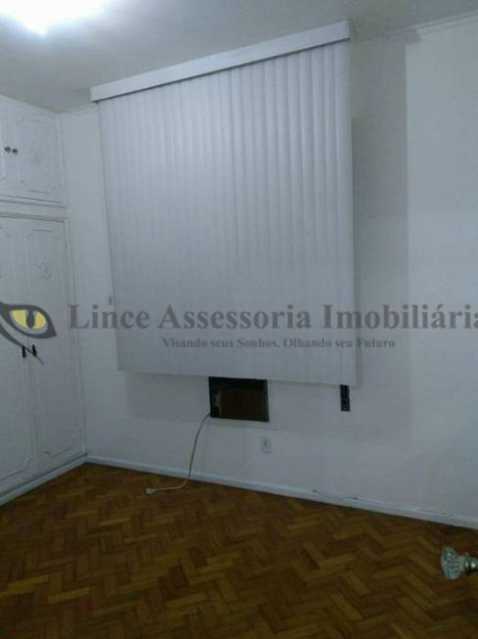 Apartamento à venda com 3 quartos, 136m² - Foto 9