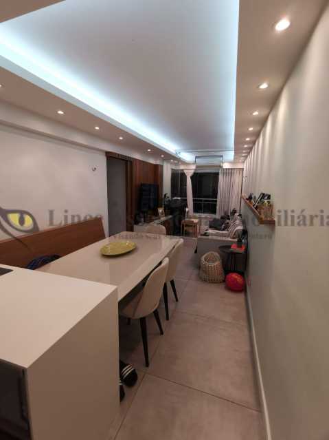 Apartamento à venda com 3 quartos, 70m² - Foto 4