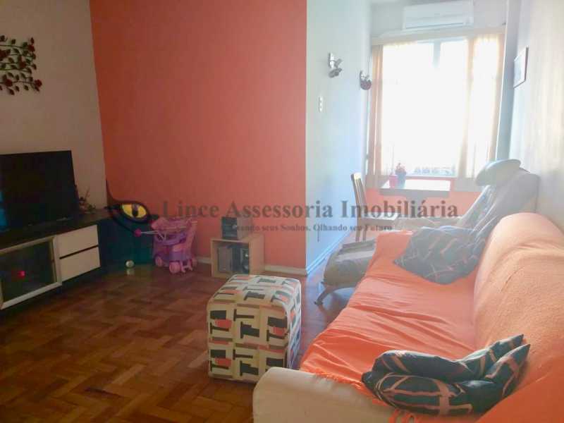 Apartamento à venda com 3 quartos, 86m² - Foto 2