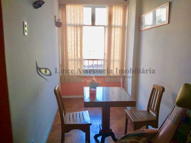 Apartamento à venda com 3 quartos, 86m² - Foto 4